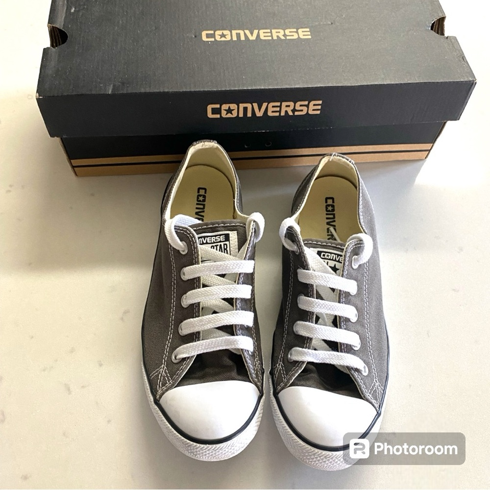 CONVERSE All Stars Military Green Size 7 woman